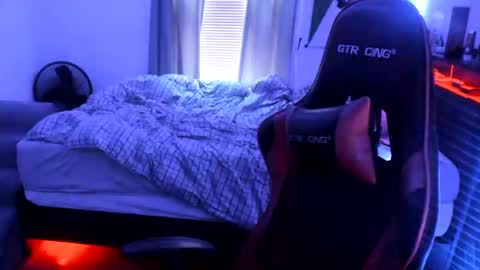 buffsexyman24 online show from 03.10.25