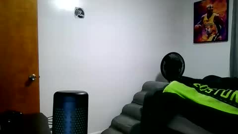 buffsexyman24 online show from 03.21.26