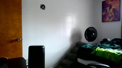 buffsexyman24 online show from 03.26.26