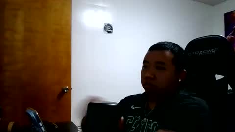 buffsexyman24 online show from 04.25.26