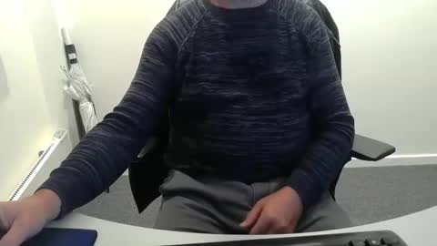 Snapshot of buggemann chatting on 09.15.25 buggemann online show from 09.15.25
