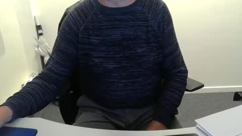 Snapshot of buggemann chatting on 09.18.25 buggemann online show from 09.18.25