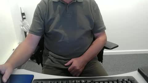 Snapshot of buggemann chatting on 09.22.25 buggemann online show from 09.22.25