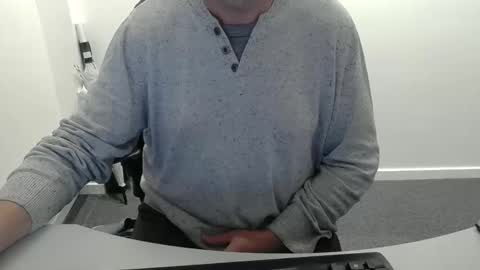 Snapshot of buggemann chatting on 10.22.25 buggemann online show from 10.22.25