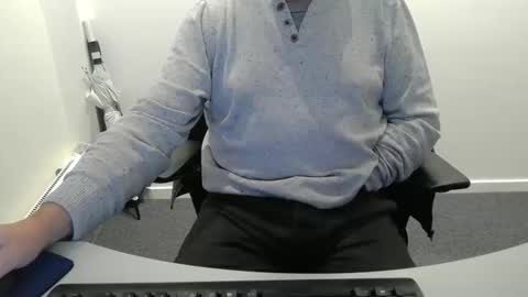 Snapshot of buggemann chatting on 10.23.25 buggemann online show from 10.23.25