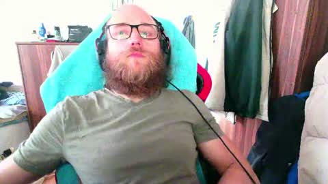 Snapshot of buhalteris chatting on 07.03.26 Lukas online show from 07.03.26