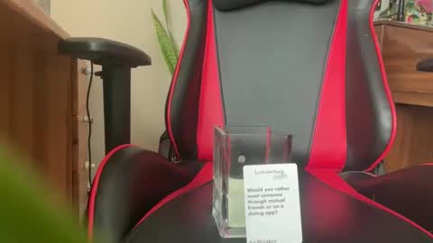 Snapshot of built4you2fuck chatting on 01.12.26 built4you2fuck online show from 01.12.26