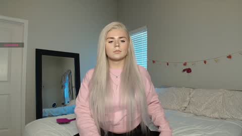 buitifulblonde online show from 01.19.25