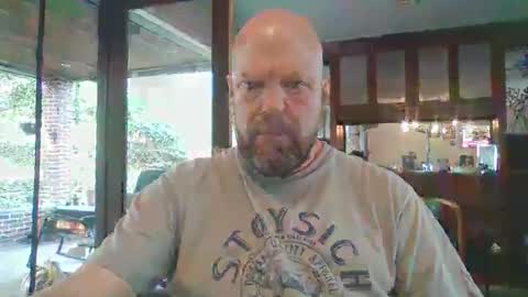 Snapshot of bulldog302w chatting on 04.05.26 bulldog302w online show from 04.05.26