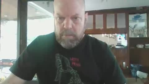 Snapshot of bulldog302w chatting on 04.15.26 bulldog302w online show from 04.15.26
