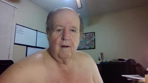 bullfrogg5050 online show from 10.31.25