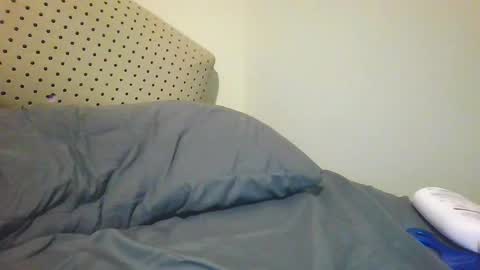 Snapshot of bullshark_ chatting on 12.05.24 bullshark_ online show from 12.05.24