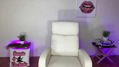 BUNNIE and THE DUDE TheLebowskis online show from 10.28.25