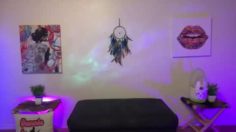 Snapshot of bunnieandthedude chatting on 04.09.26 BUNNIE and THE DUDE TheLebowskis online show from 04.09.26