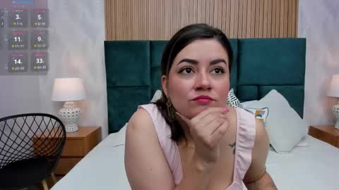 Alisson Beckett online show from 12.03.25