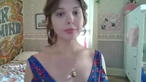 Snapshot of bunnyabigail chatting on 03.12.25 Abigail Grace online show from 03.12.25