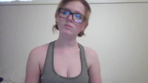 Snapshot of bunnybaby3333 chatting on 12.04.24 bunny online show from 12.04.24