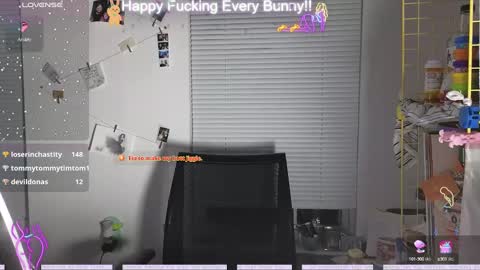 Snapshot of bunnycheekz chatting on 12.09.24 Tokki  bunny  online show from 12.09.24