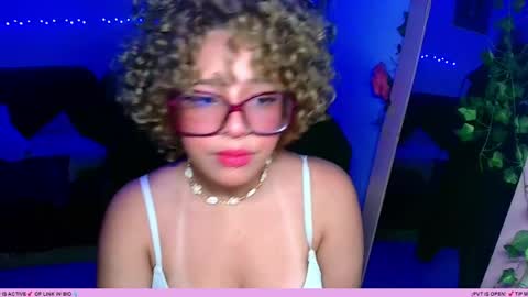 Snapshot of bunnylilith_ chatting on 06.17.26 bunnylilith_ online show from 06.17.26