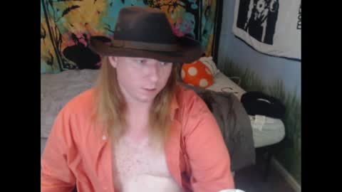 Snapshot of burningflute chatting on 09.23.25 burningflute online show from 09.23.25