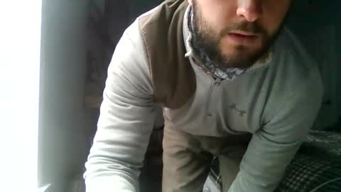 Snapshot of burntbunz chatting on 01.06.25 burntbunz online show from 01.06.25