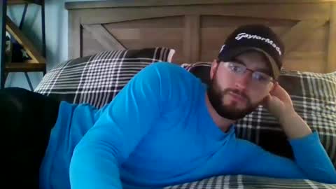 Snapshot of burntbunz chatting on 01.19.25 burntbunz online show from 01.19.25