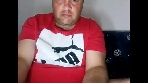 Snapshot of bury703709 chatting on 04.19.26 Creazy dad online show from 04.19.26