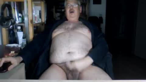 Snapshot of busibaer666 chatting on 01.01.25 busi online show from 01.01.25