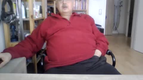 Snapshot of busibaer666 chatting on 01.11.25 busi online show from 01.11.25