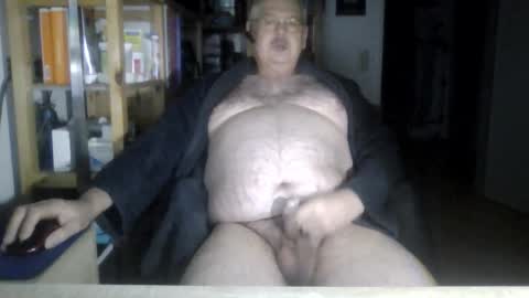 Snapshot of busibaer666 chatting on 11.30.25 busi online show from 11.30.25