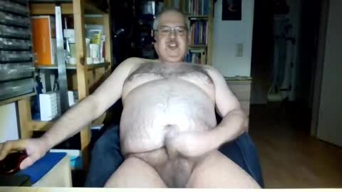 Snapshot of busibaer666 chatting on 04.21.26 busi online show from 04.21.26