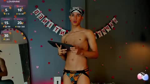 Buster independent model online show from 02.12.25