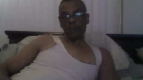 Snapshot of busturgutzgd11 chatting on 12.02.24 Busturgutzgd1 online show from 12.02.24