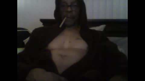 Snapshot of busturgutzgd11 chatting on 12.24.24 Busturgutzgd1 online show from 12.24.24