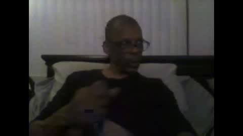 Snapshot of busturgutzgd11 chatting on 12.27.24 Busturgutzgd1 online show from 12.27.24