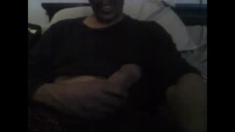 Snapshot of busturgutzgd11 chatting on 12.29.24 Busturgutzgd1 online show from 12.29.24
