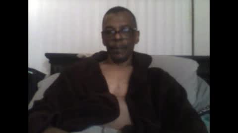 Snapshot of busturgutzgd11 chatting on 01.19.25 Busturgutzgd1 online show from 01.19.25