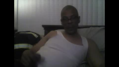 Snapshot of busturgutzgd11 chatting on 02.19.25 Busturgutzgd1 online show from 02.19.25