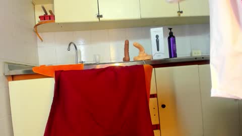 busty_glow online show from 10.03.25