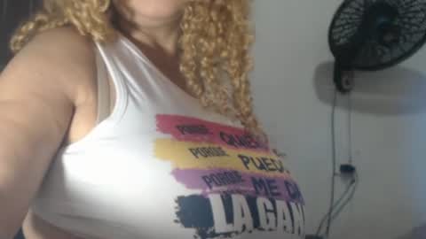 Snapshot of bustyamanda_ chatting on 06.27.26 Amanda online show from 06.27.26