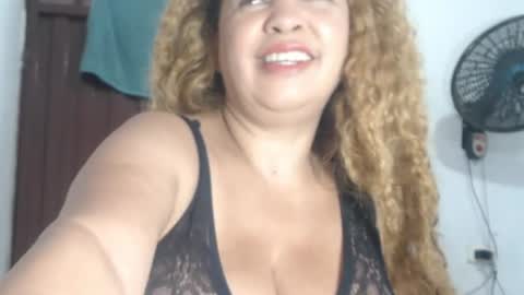 Snapshot of bustyamanda_ chatting on 07.30.26 Amanda online show from 07.30.26