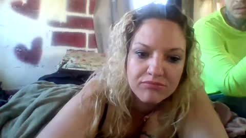 Snapshot of bustybabie9 chatting on 02.02.25 BustyBabie9 online show from 02.02.25