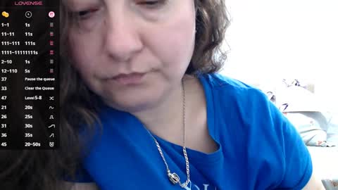 Snapshot of bustyemma chatting on 05.06.26 Emma online show from 05.06.26