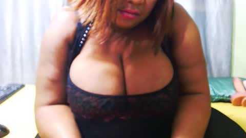 Snapshot of bustymaturestepmum chatting on 05.01.26 bustymaturestepmum online show from 05.01.26