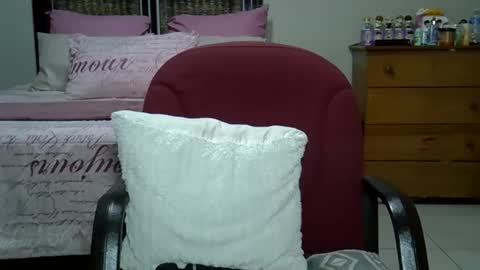 bustytessa37 online show from 04.01.26