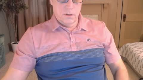 Snapshot of buttnakedfun954737 chatting on 01.14.25 Miles online show from 01.14.25