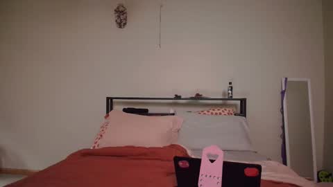 Snapshot of bxdieelatina chatting on 02.24.26 bxdieelatina online show from 02.24.26