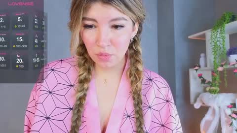 Kira online show from 01.10.25