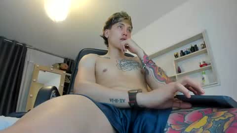 Snapshot of c_o_c_a__c_o_l_o chatting on 06.17.26 camilo online show from 06.17.26