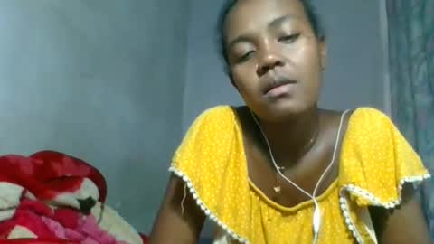 Snapshot of caella98 chatting on 04.10.26 caella98 online show from 04.10.26